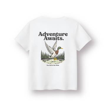 Adventure Awaits - Çocuk T-shirt