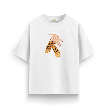 Woman and Leopard - Oversize T-Shirt