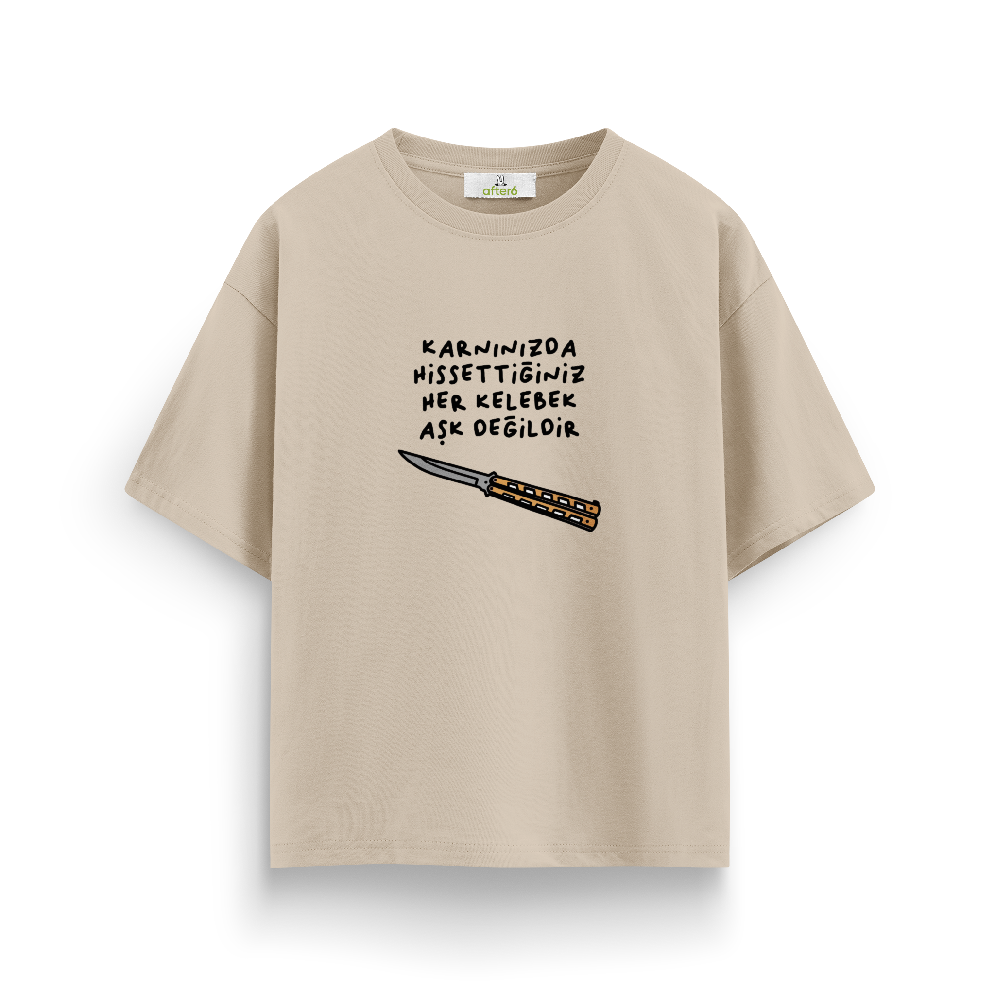 Her Kelebek Aşk Değildir - Oversize T-Shirt
