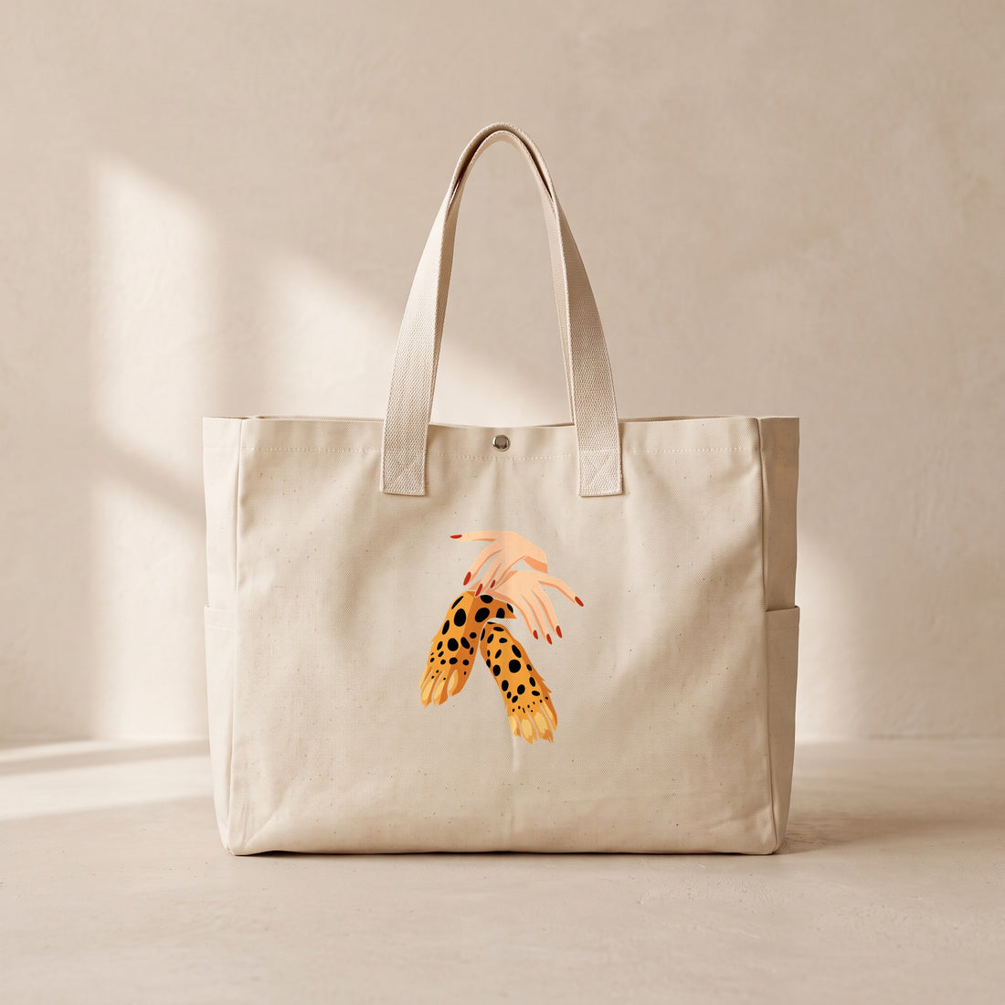 Woman and Leopard - Çıtçıtlı Tote Bag