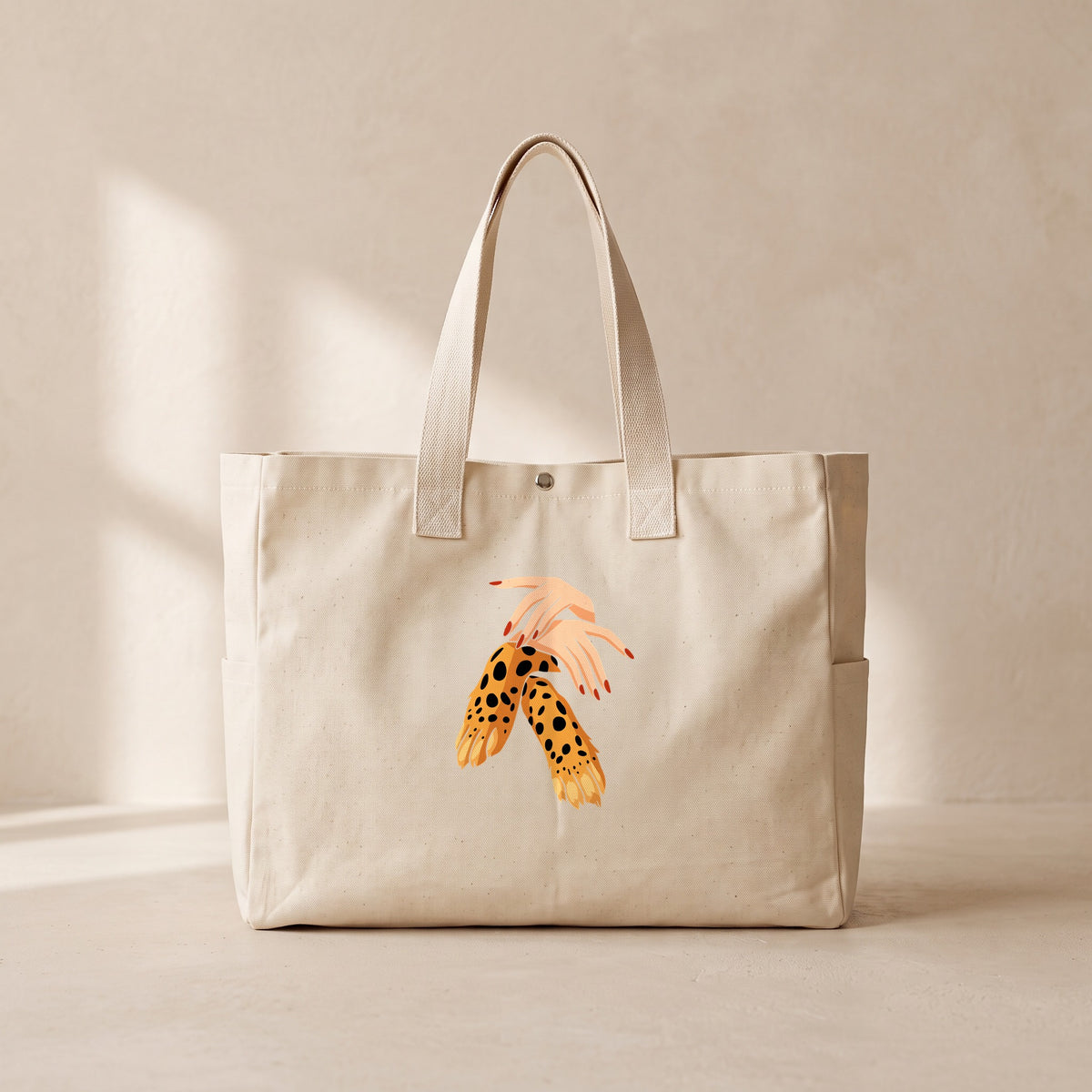 Woman and Leopard - Çıtçıtlı Tote Bag
